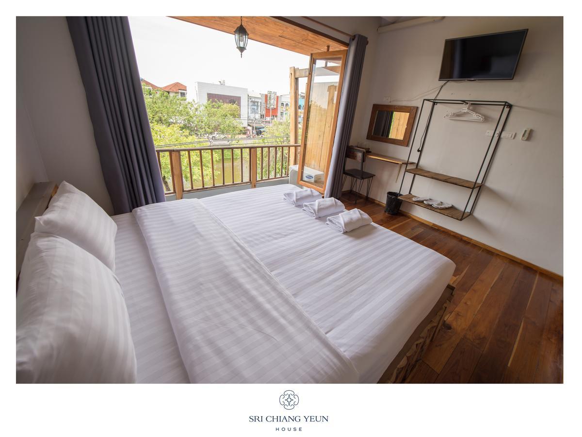Sri Chiang Yeun House Hotel Chiang Mai Exterior photo
