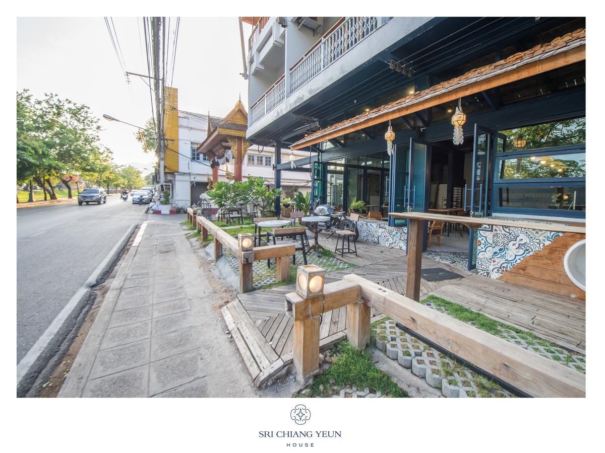 Sri Chiang Yeun House Hotel Chiang Mai Exterior photo