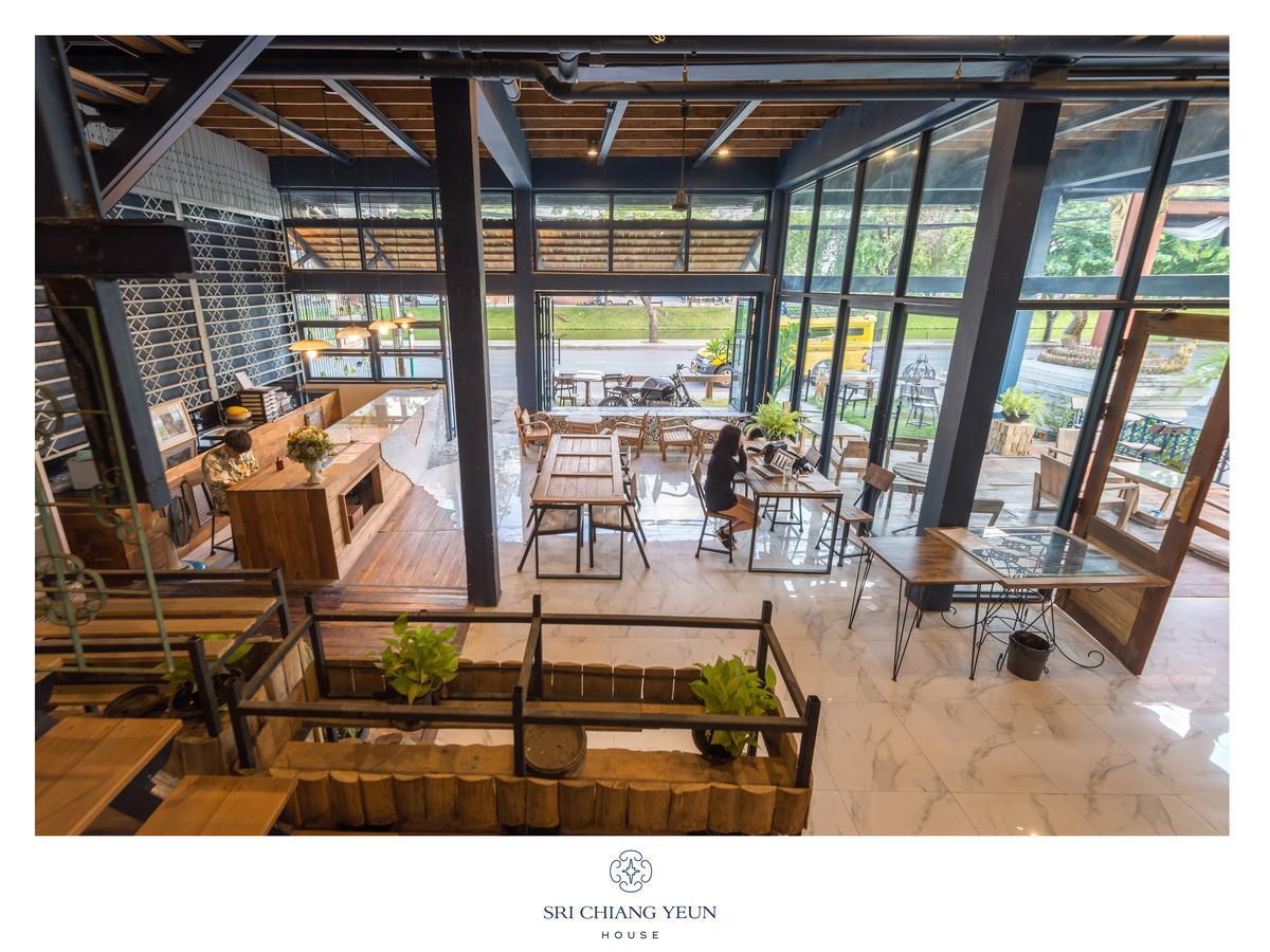 Sri Chiang Yeun House Hotel Chiang Mai Exterior photo