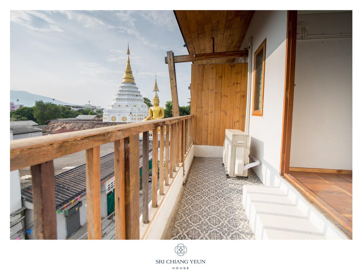 Sri Chiang Yeun House Hotel Chiang Mai Exterior photo