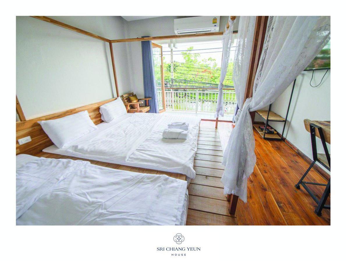 Sri Chiang Yeun House Hotel Chiang Mai Exterior photo