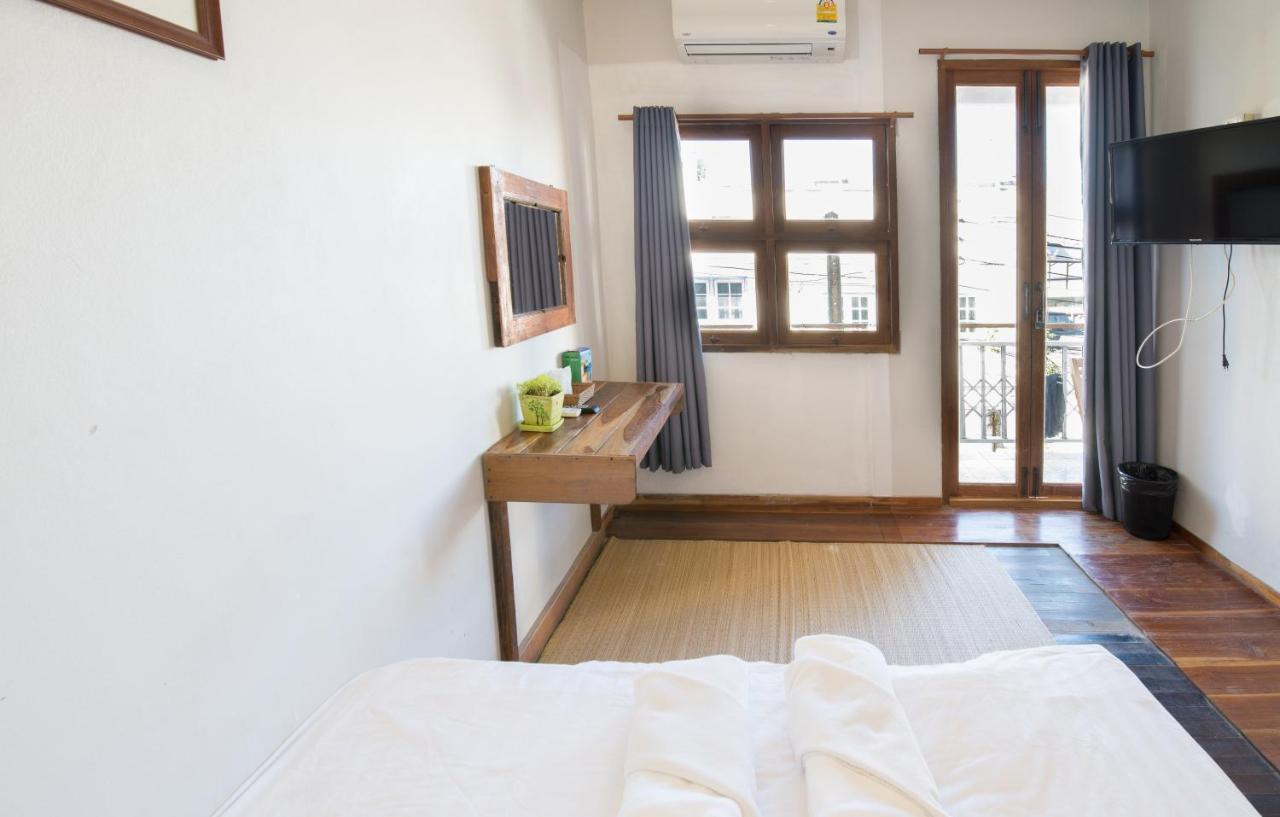 Sri Chiang Yeun House Hotel Chiang Mai Exterior photo